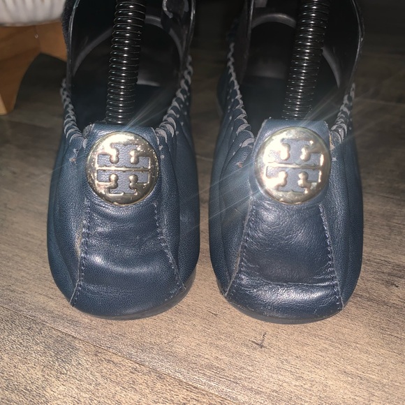 TORY BURCH NAVY BLUE REESE MESTICO BALLET TASSEL FLATS - Picture 4 of 8